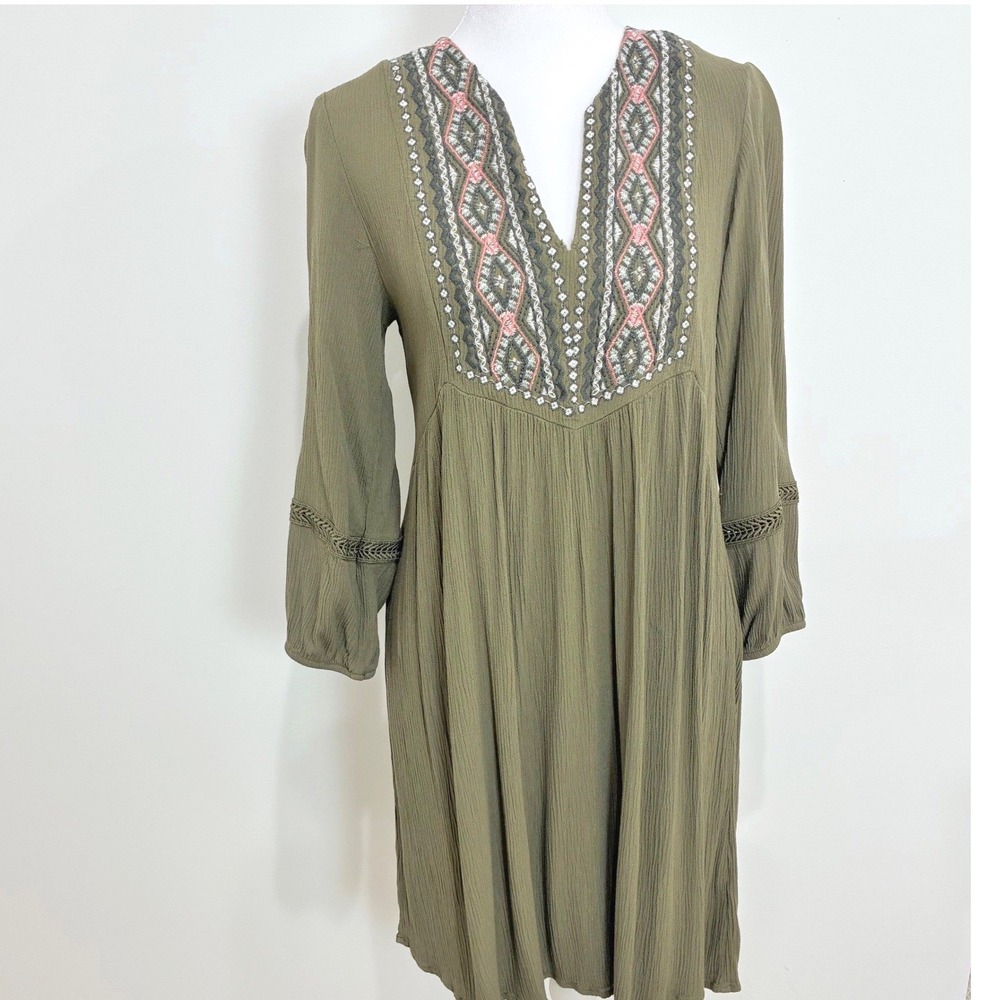 Artesia Shift Dress Embroidered Open Neck Green Boho Peasant‎ Sleeves Medium